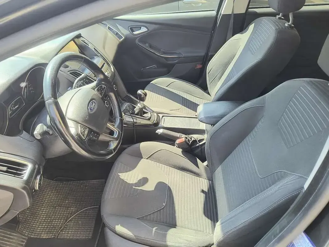 Usata Ford Focus Titanium 120 CV (88 kW) 2018 Station wagon