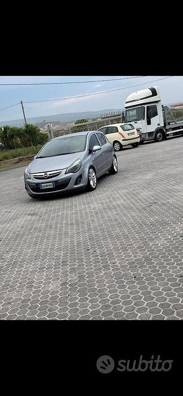 Usata Opel Corsa 75 CV (55 kW) 2006 Grigio Berlina