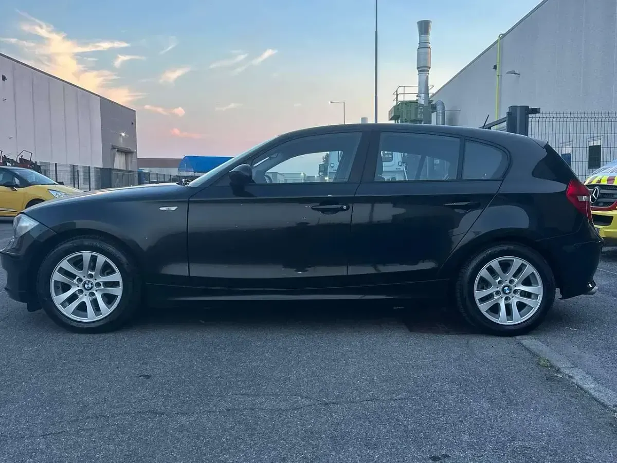 Usata BMW 118 143 CV (105 kW) 2008 Nero Utilitaria