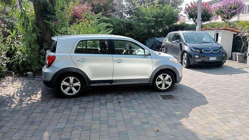Usata 2010 Toyota Urban Cruiser Sol SUV | 4000 € (Super prezzo) - Immagine 1/4
