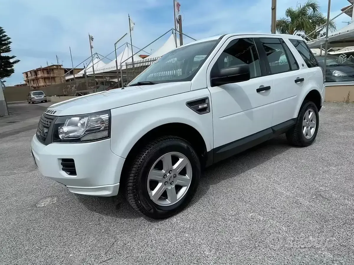 Usata Land Rover Freelander 2 SE 150 CV (110 kW) 2013 Bianco SUV