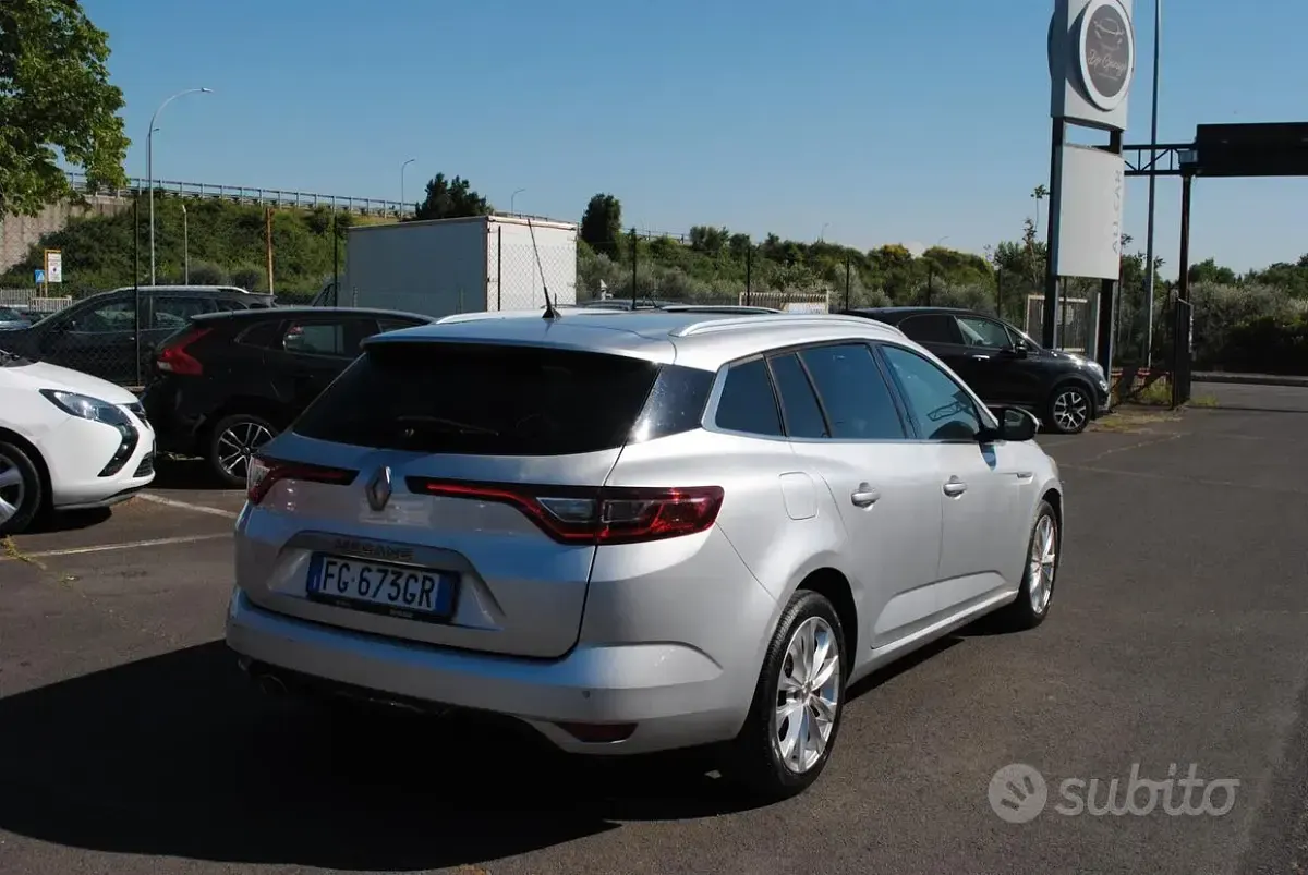 Usata Renault Mégane GrandTour 110 CV (80 kW) 2016 Grigio Station wagon