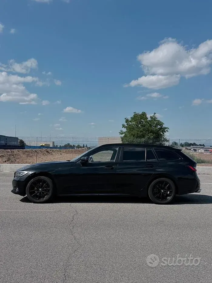 Begagnad BMW 320 Comfort Edition 190 HK (139 kW) 2020 Svart Kombi