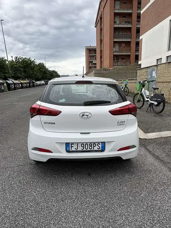 Usata Hyundai i20 Classic 73 CV (53 kW) 2017 Utilitaria