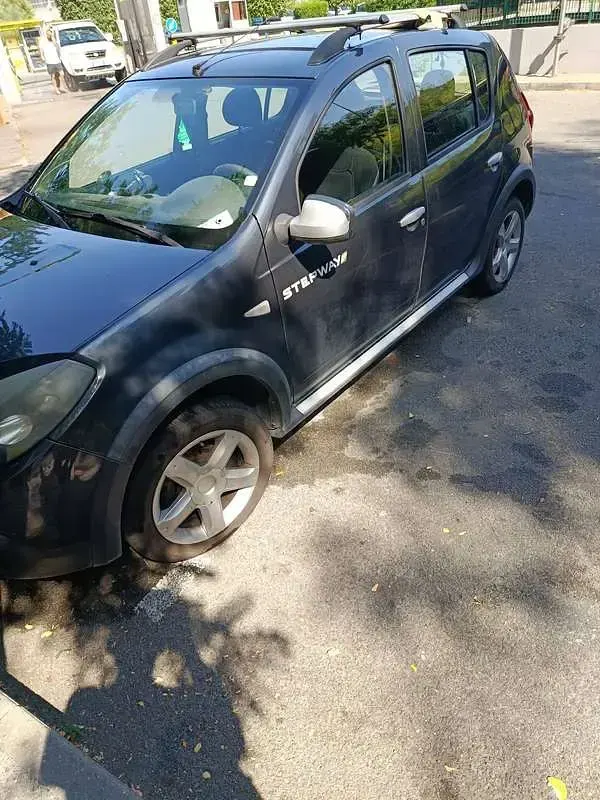 Usata Dacia Sandero Stepway 84 CV (61 kW) 2012 Grigio Berlina