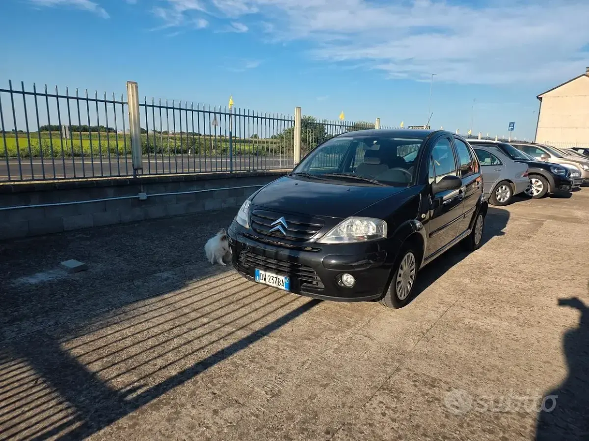 Usata Citroën C3 Exclusive 60 CV (44 kW) 2009 Nero Berlina