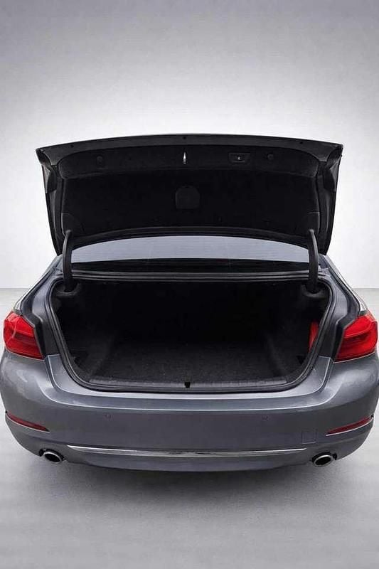 Usata BMW 520 Luxury Line 190 CV (139 kW) 2019 Grigio scuro Berlina