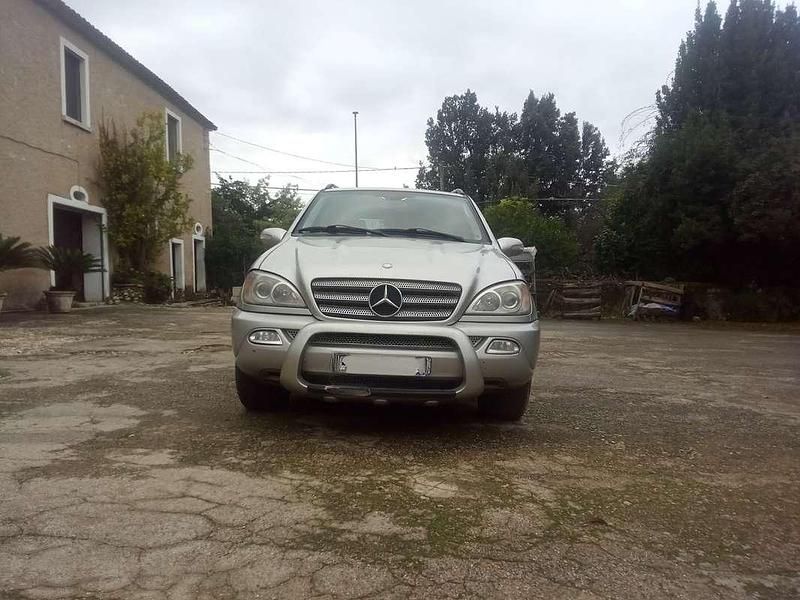 Usata Mercedes ML270 Edition 163 CV (119 kW) 2005 SUV