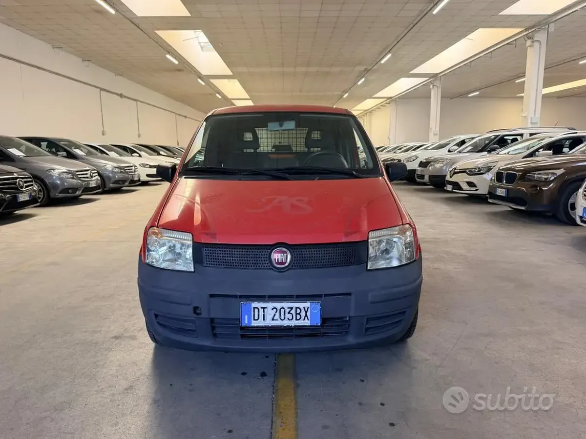 Usata Fiat Panda Active 75 CV (55 kW) 2008 Rosso Utilitaria