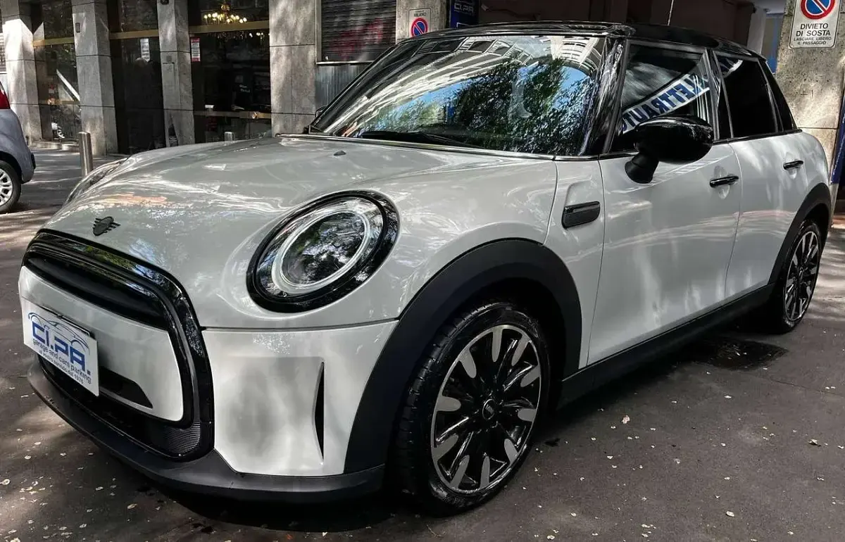 Usata Mini Cooper Essential 136 CV (100 kW) 2022 Other Utilitaria