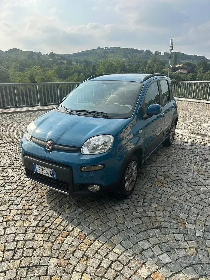Usata Fiat Panda 4x4 Climbing 75 CV (55 kW) 2012 Utilitaria
