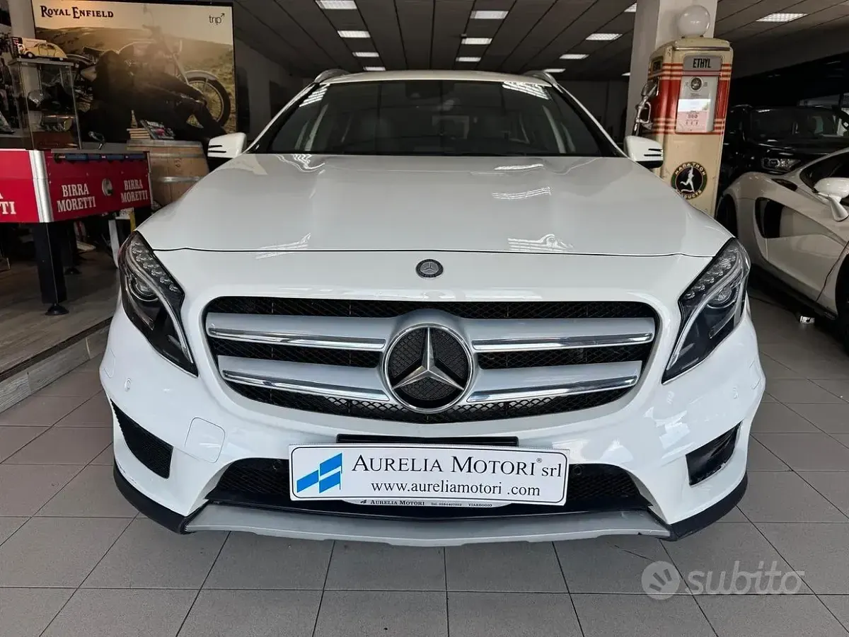 Usata Mercedes GLA200 Premium 136 CV (100 kW) 2015 Bianco SUV