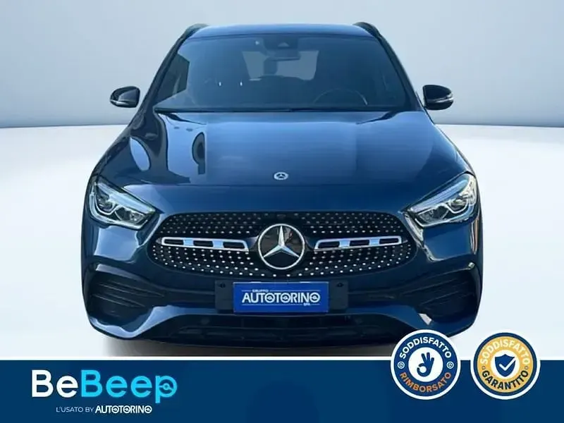 Usata Mercedes GLA200 Premium 150 CV (110 kW) 2022 Blu metallizzato SUV