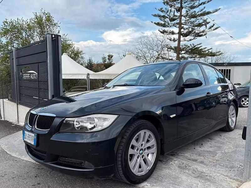 Usata BMW 320 163 CV (119 kW) 2006 Blu Berlina