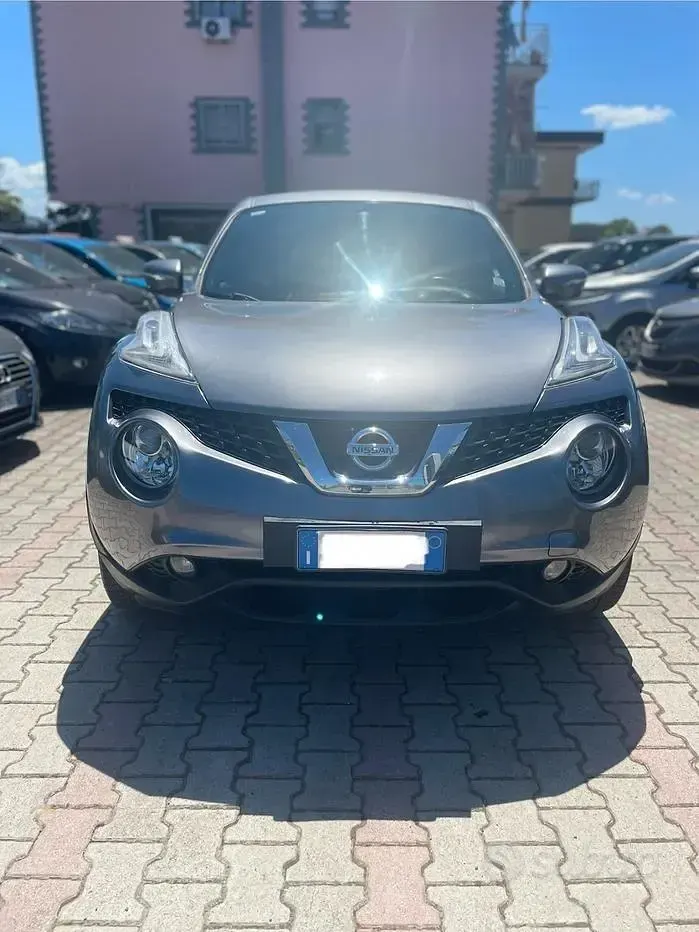 Usata Nissan Juke Tekna 116 CV (85 kW) 2016 Grigio SUV