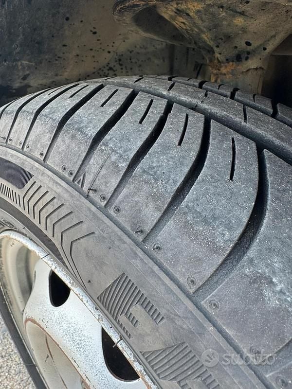 Usata Fiat Strada 69 CV (50 kW) 2000 Bianco Pick-up