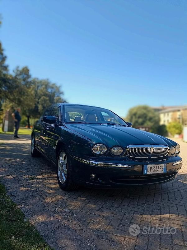 Usata Jaguar X-type Executive 130 CV (95 kW) 2005 Verde Berlina