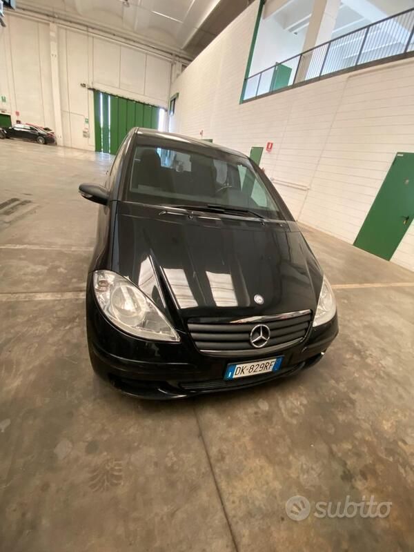 Usata Mercedes A180 109 CV (80 kW) 2007 Nero Monovolume