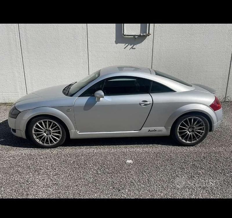 Usata 1999 Audi TT Coupé | 6200 € (Ottimo prezzo) - Immagine 1/4