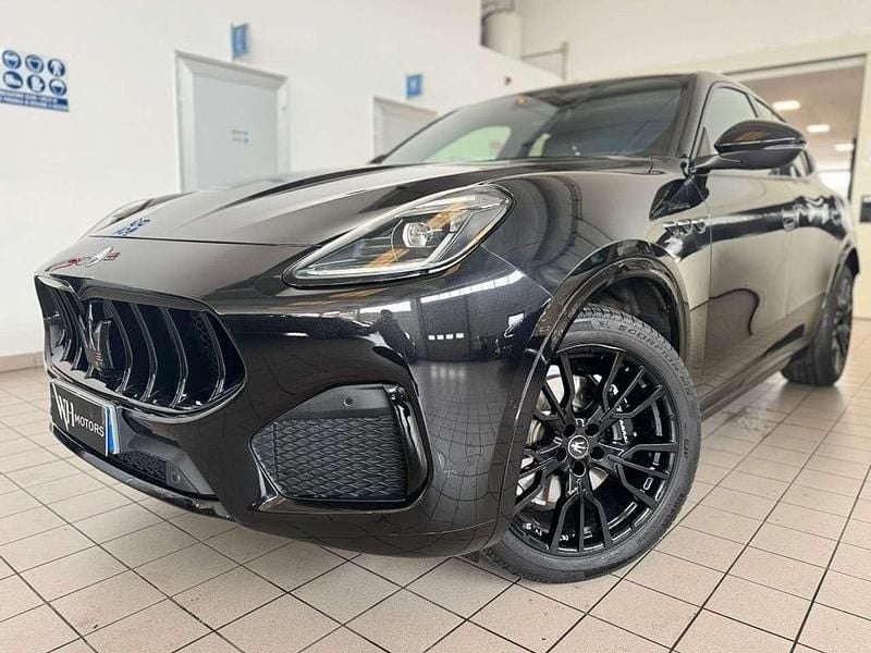 Nero Usata 2022 Maserati Grecale SUV | 48.300 € (Super prezzo) - Immagine 1/4