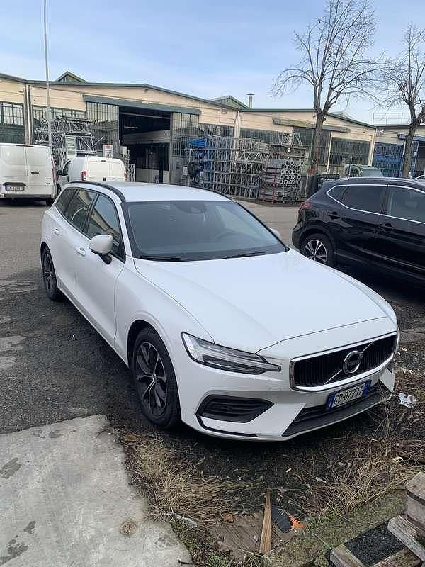 Usata Volvo V60 Business Edition 163 CV (119 kW) 2020 Station wagon