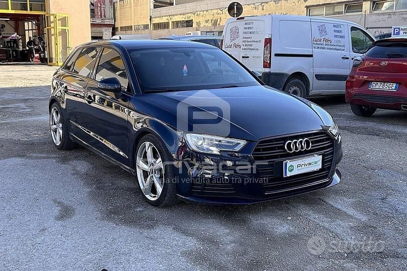 Usata Audi A3 Sportback Admired 116 CV (85 kW) 2019 Blu Utilitaria