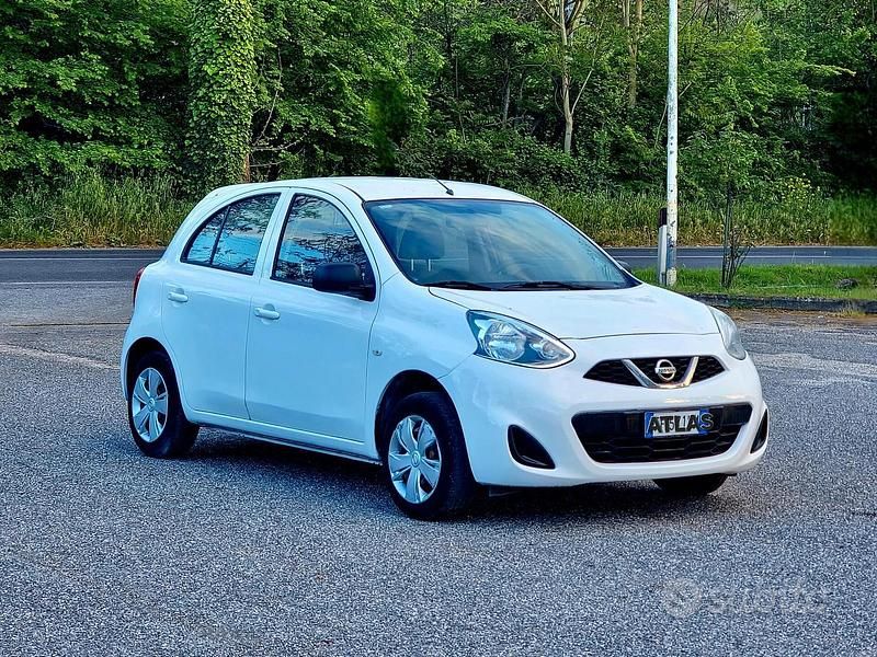 Bianco Usata 2016 Nissan Micra Tekna Due volumi | 7400 € (Buon prezzo) - Immagine 1/4