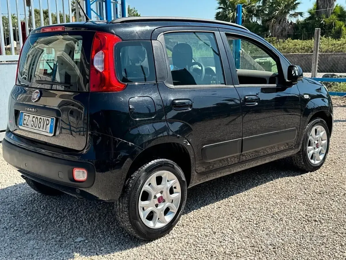 Usata Fiat Panda Lounge 80 CV (58 kW) 2015 Nero Utilitaria