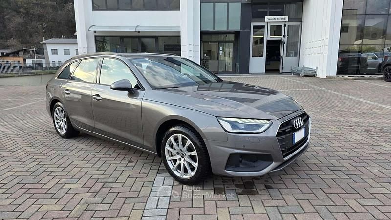 Usata Audi A4 204 CV (150 kW) 2022 Gray Station wagon