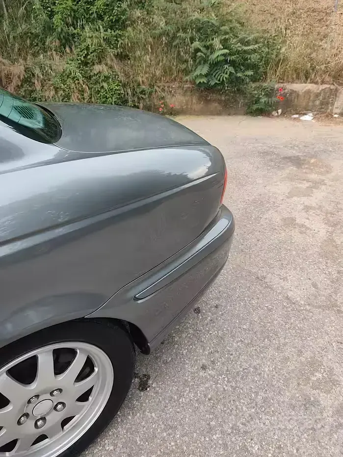 Usata Jaguar X-type 196 CV (144 kW) 2004 Grigio Berlina