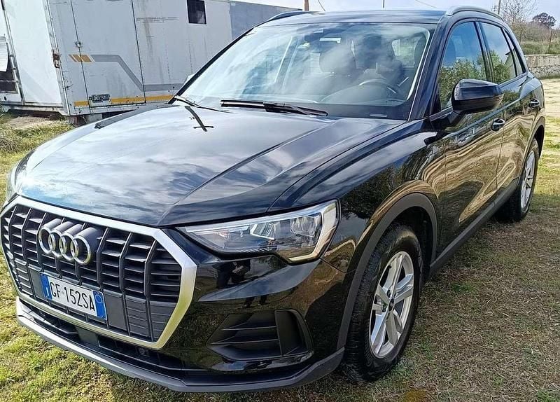Begagnad Audi Q3 Business 150 HK (110 kW) 2021 Svart SUV