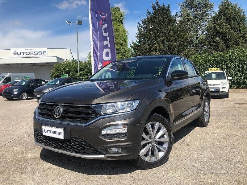 Usata VW T-Roc Business 116 CV (85 kW) 2019 Bronzo SUV