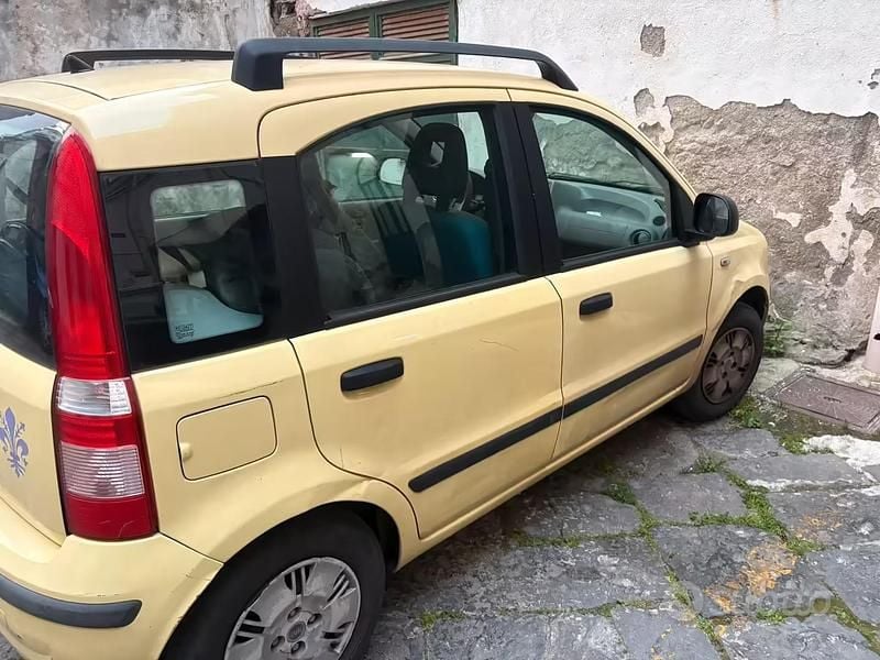 Usata Fiat Panda 60 CV (44 kW) 2007 Giallo Utilitaria