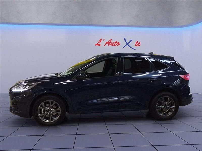 Usata Ford Kuga ST-Line 190 CV (139 kW) 2022 Blu pastello SUV