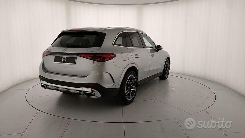 Usata Mercedes GLC220 AMG Line Premium 197 CV (144 kW) 2023 Grigio SUV