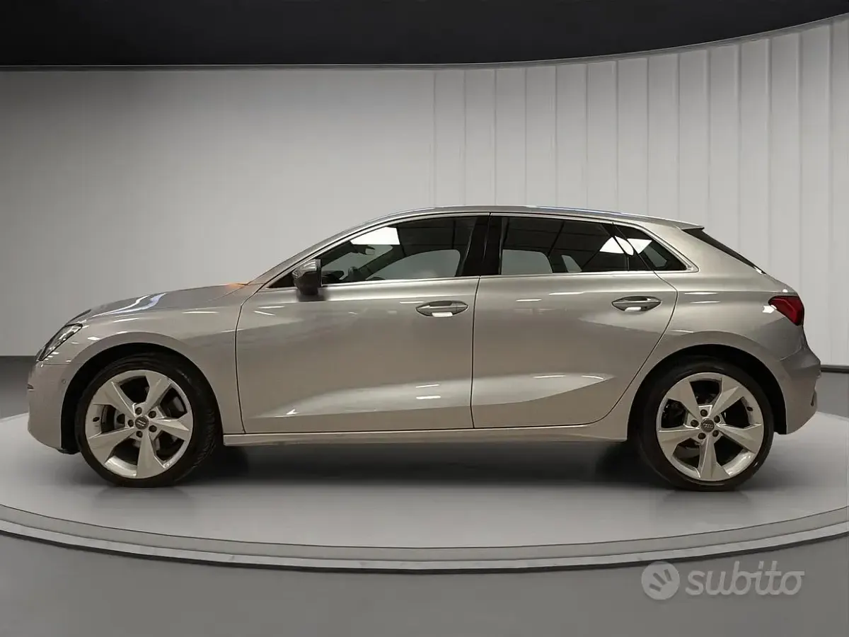 Usata Audi A3 Advanced 116 CV (85 kW) 2020 Grigio Berlina