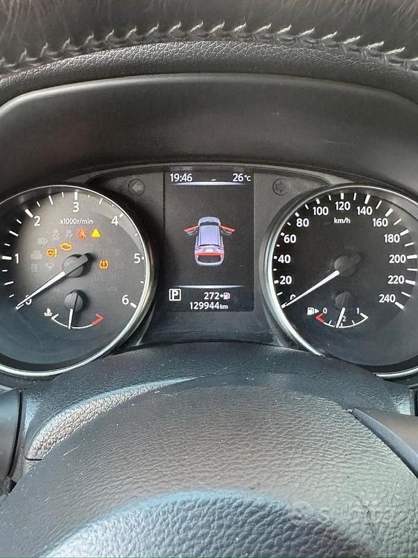Usata Nissan Qashqai 131 CV (96 kW) 2018 Grigio SUV