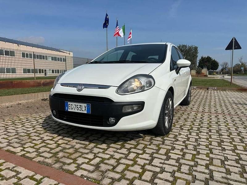 Usata Fiat Punto Evo Active 75 CV (55 kW) 2011 Bianco Utilitaria