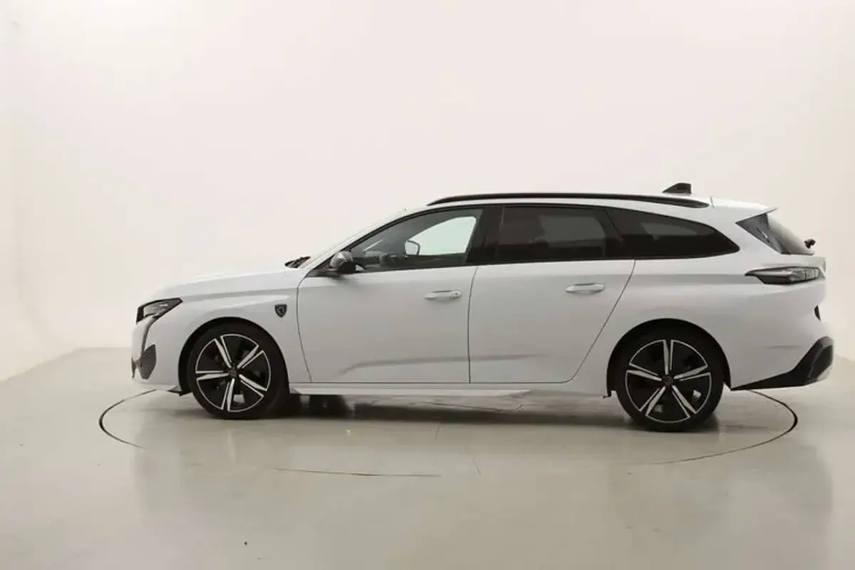 Usata Peugeot 308 SW GT 131 CV (96 kW) 2025 Bianco Station wagon