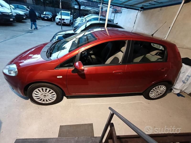 Occasion Fiat Grande Punto Active 65 ch (47 kW) 2007 Rouge Citadine