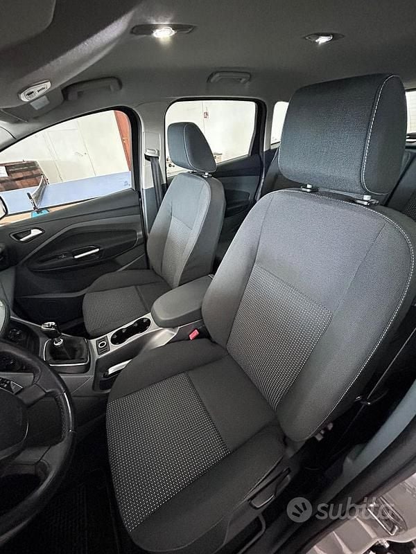 Usata Ford C-MAX Titanium 115 CV (84 kW) 2011 Grigio Monovolume