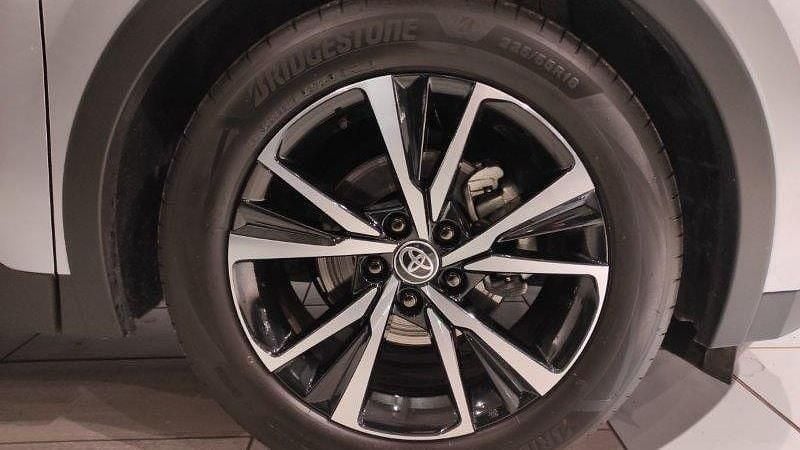 Usata Toyota C-HR Trend 98 CV (72 kW) 2025 Argento SUV