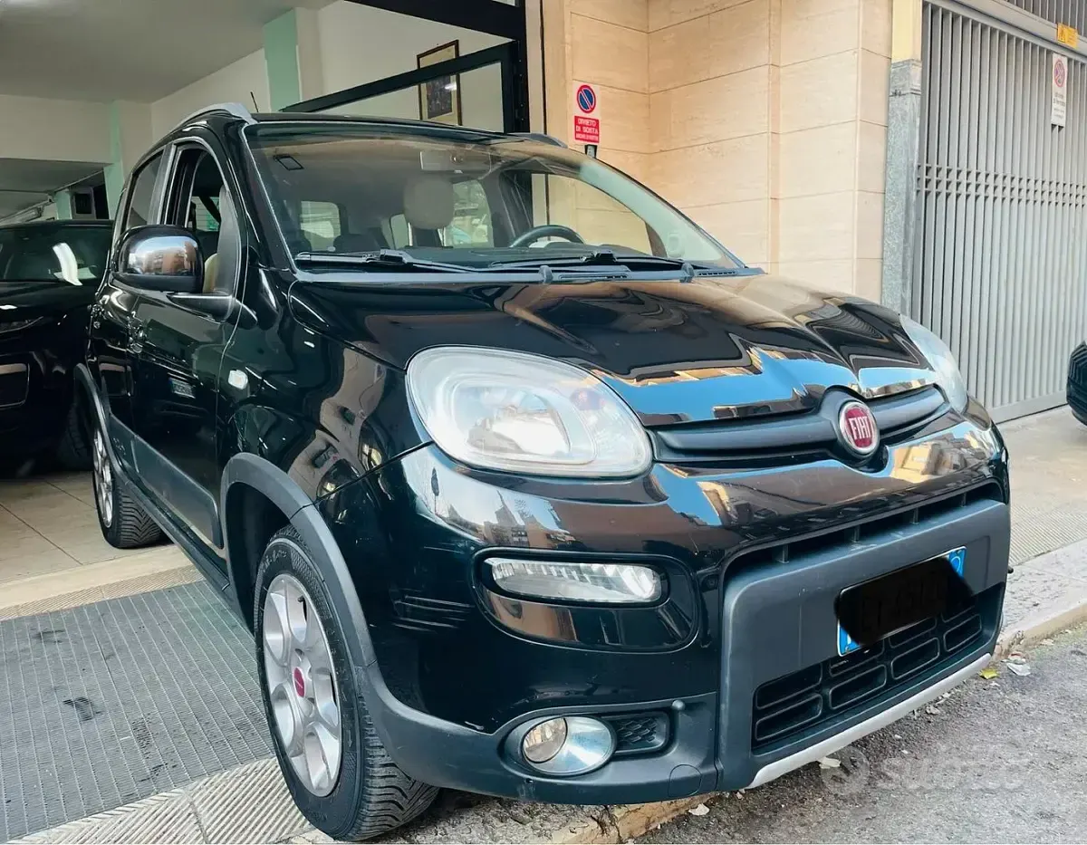 Occasion Fiat Panda 4x4 75 ch (55 kW) 2014 Noir Citadine