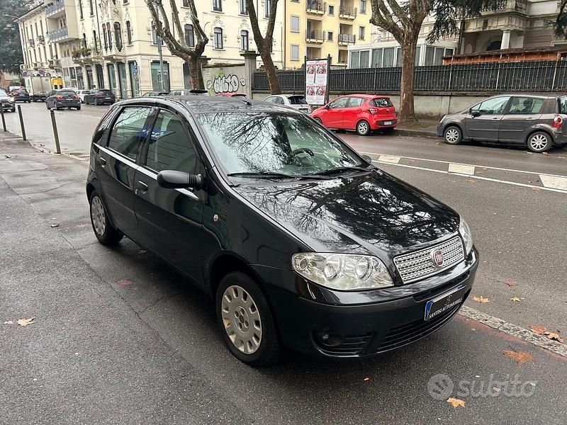 Usata Fiat Punto Classica 60 CV (44 kW) 2009 Nero Berlina