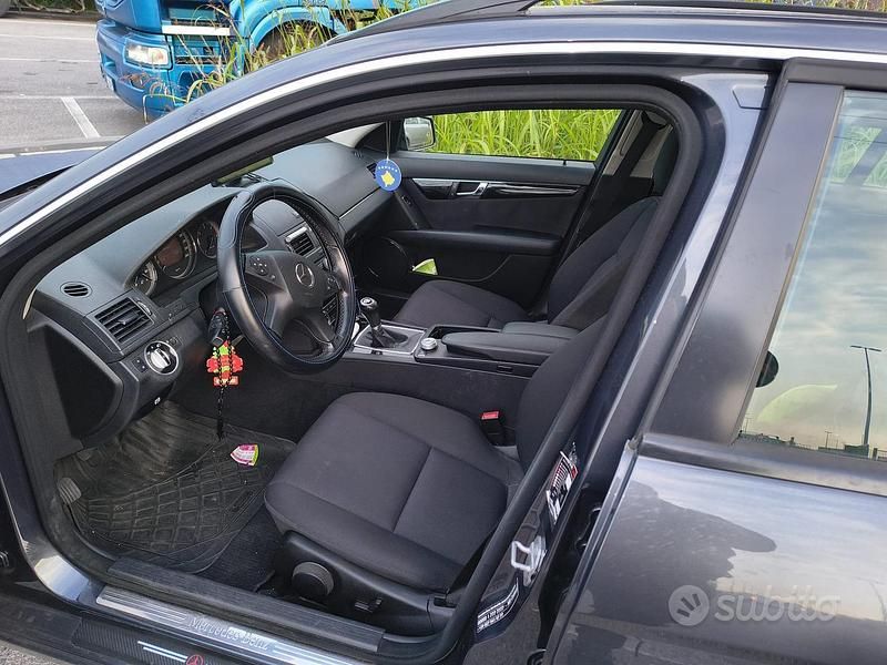 Usata Mercedes C220 2010 Grigio Station wagon