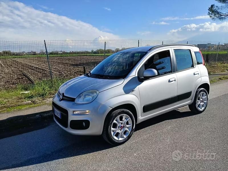 Usata Fiat Panda Lounge 80 CV (58 kW) 2013 Nero Utilitaria