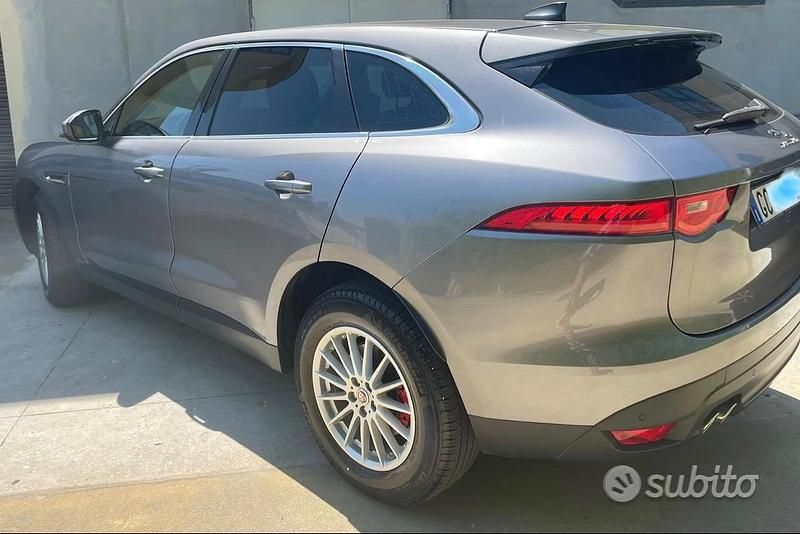 Usata Jaguar F-Pace 250 CV (183 kW) 2020 Grigio SUV