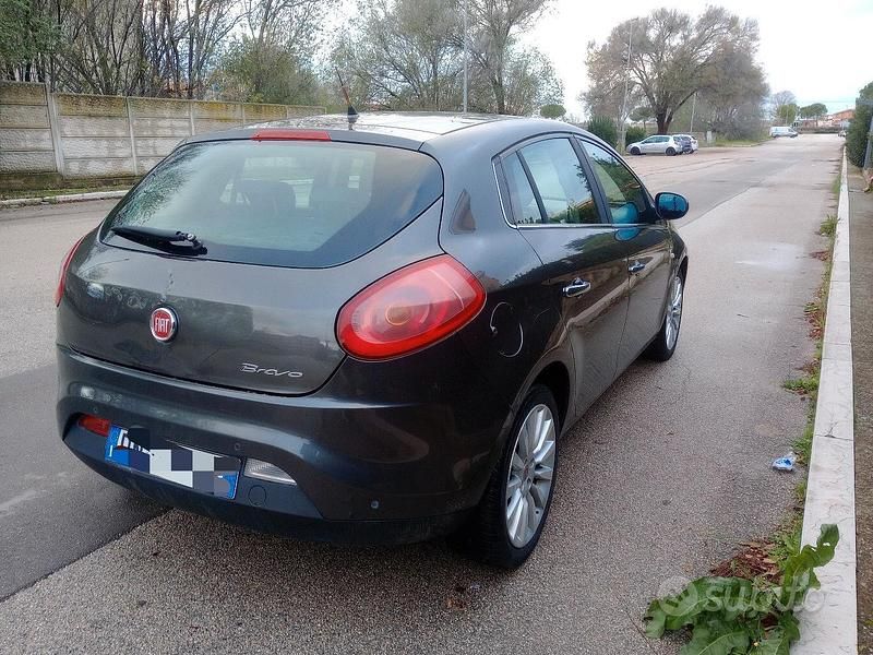 Usata Fiat Bravo Emotion 120 CV (88 kW) 2009 Grigio Utilitaria