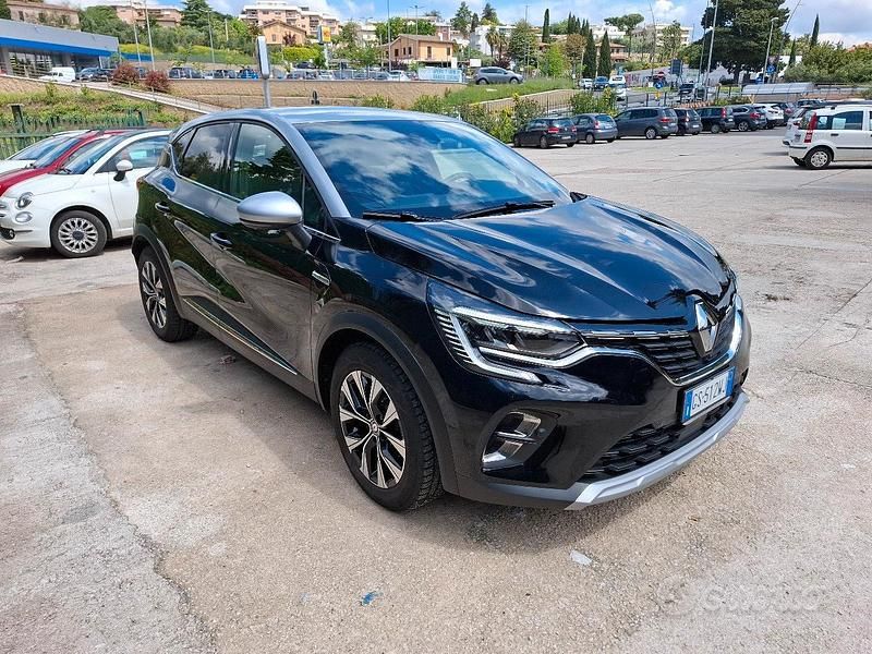 Nero Usata 2024 Renault Captur Techno SUV | 18.500 € (Ottimo prezzo) - Immagine 1/4