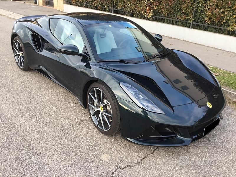 Usata Lotus Emira 407 CV (299 kW) 2024 Verde Coupé